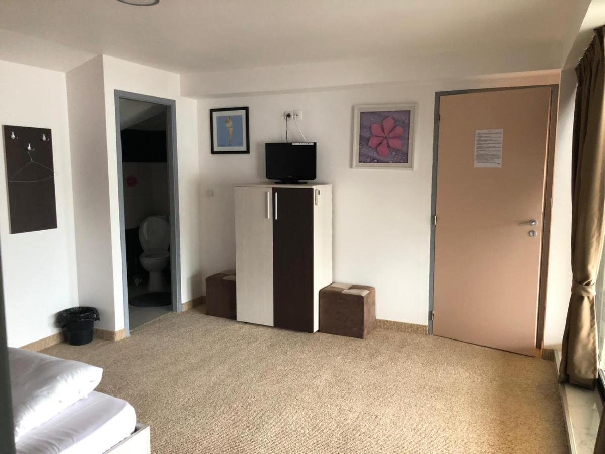 Casa Doma Orsova Otel Dış mekan fotoğraf