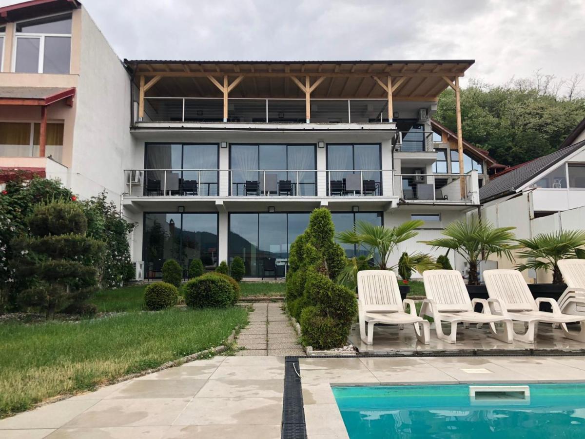 Casa Doma Orsova Otel Dış mekan fotoğraf