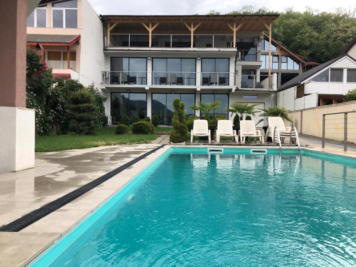 Casa Doma Orsova Otel Dış mekan fotoğraf